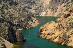 zrmanja-river-croatia-46598408